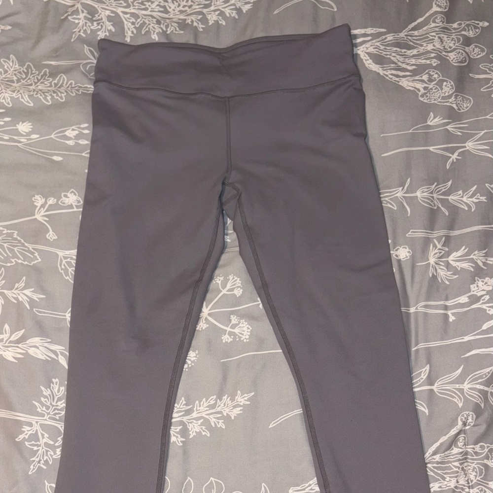 Fabletics Gray Leggings Comfortable Stylish Bottoms